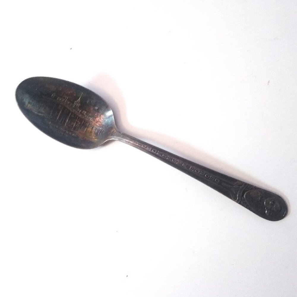 Vintage Souvenir Spoon - featuring Washington's Mt. Vernon Mansion